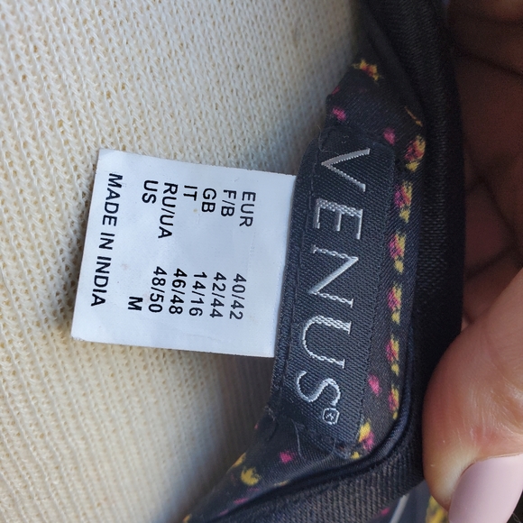 Dress - Picture 3 of 6